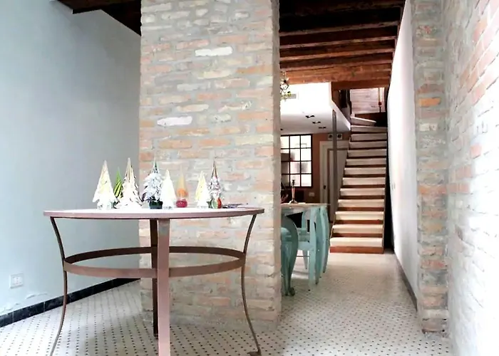 Venetian House With Terrace *