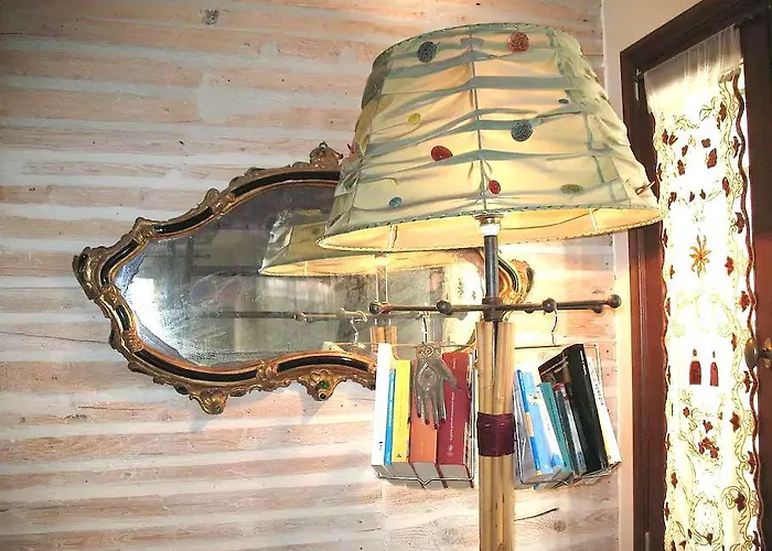 Venetian House With Terrace Daire *